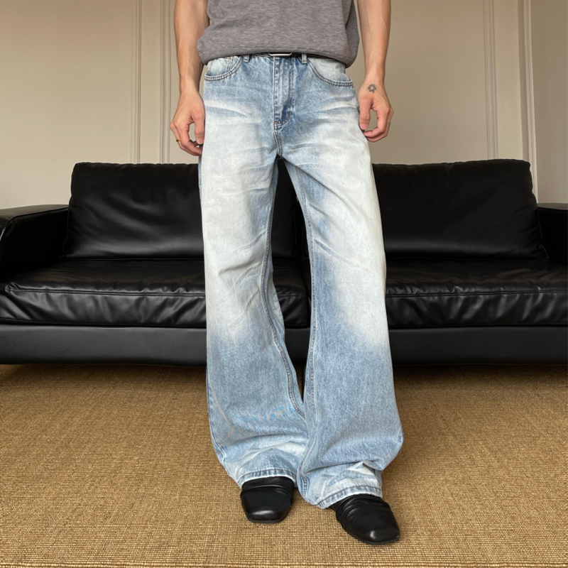 Light-Wash Baggy Wide-Leg Jeans