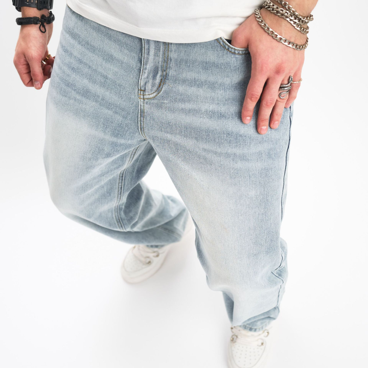 Loose Straight Light-Wash Jeans